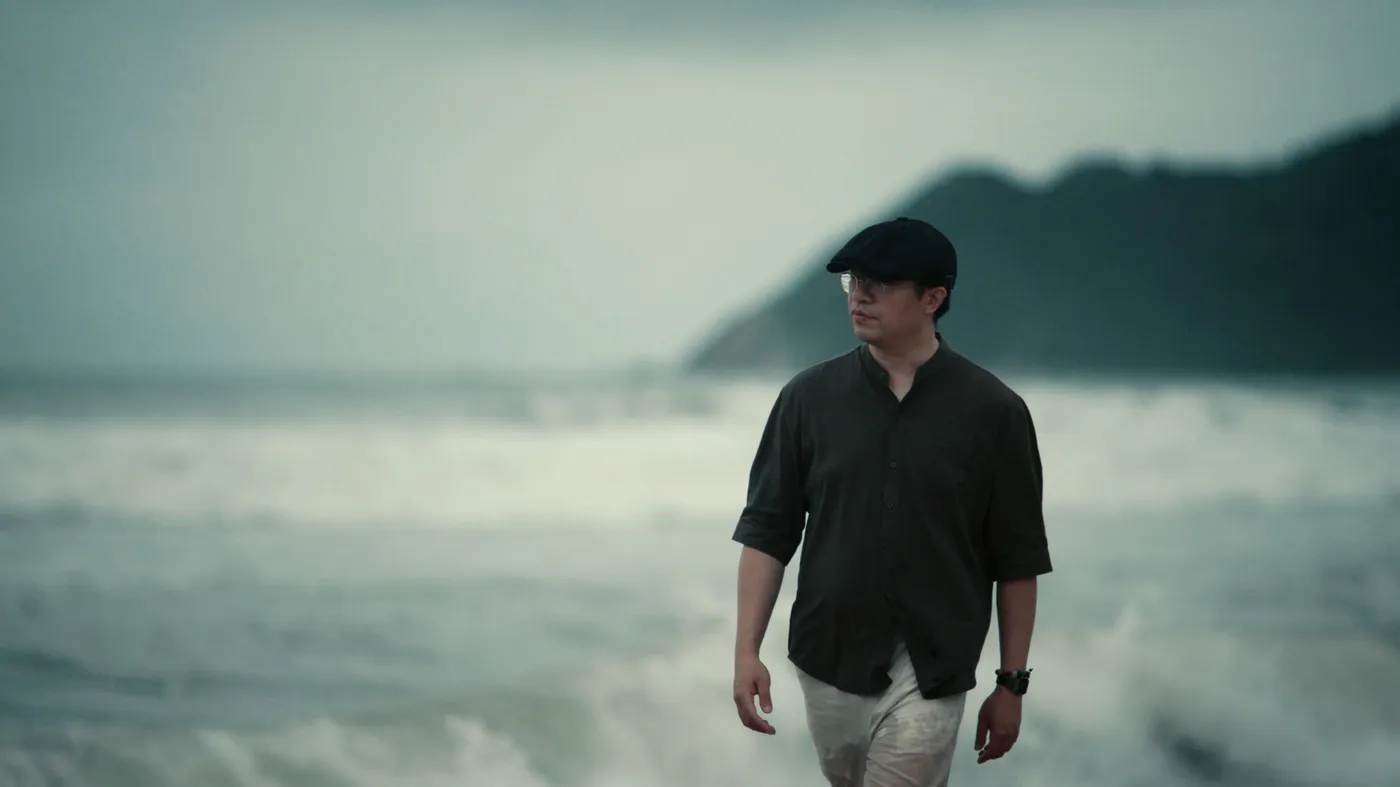 Mountains and Seas Pen Holder